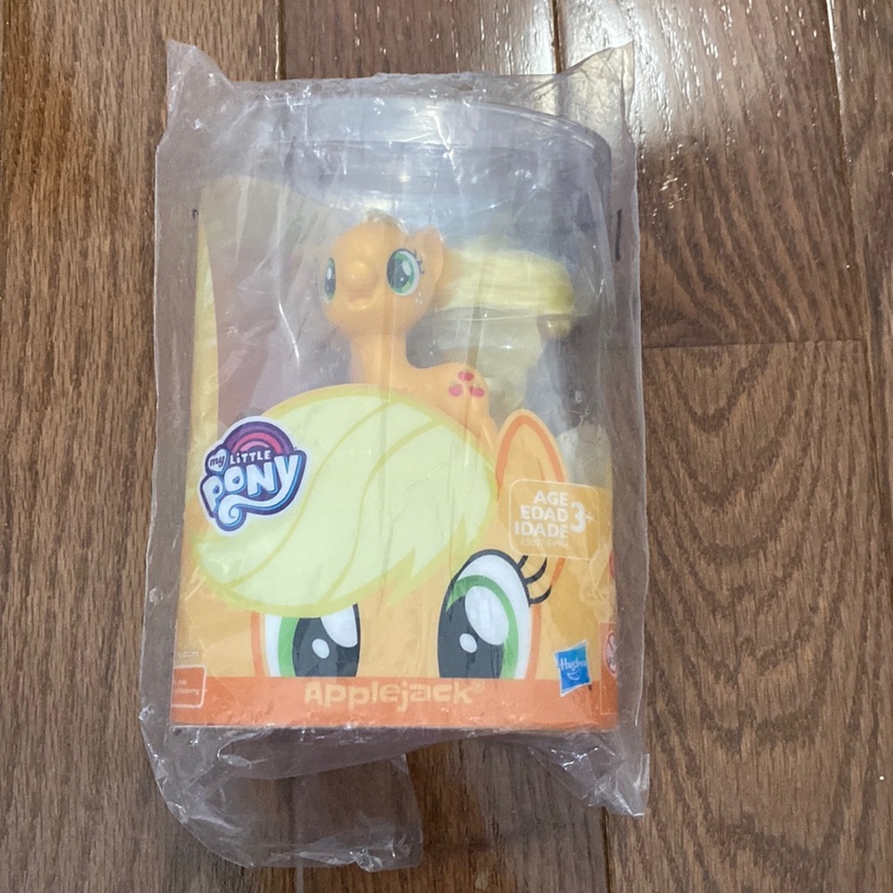 Little pony applejack toy